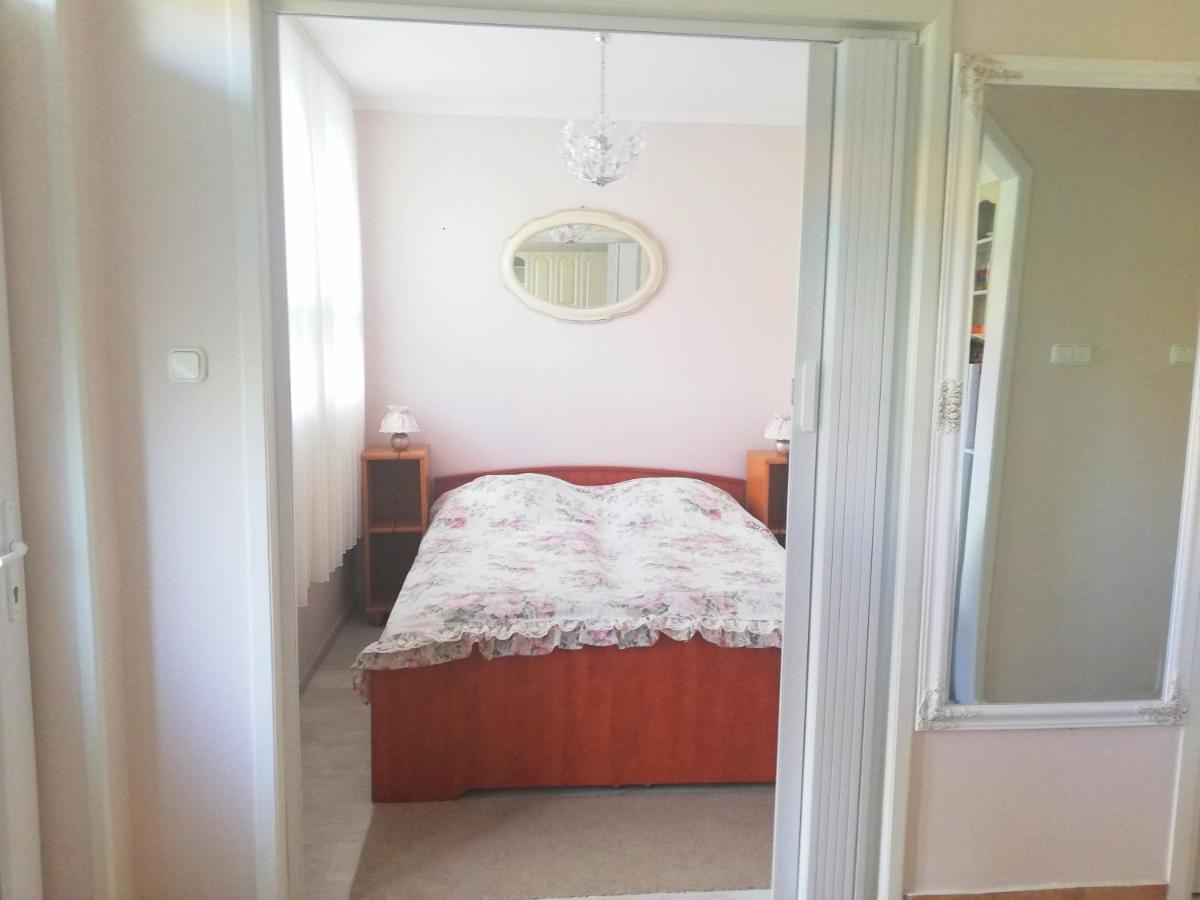 Strandfuerdo Apartman Еґер Екстер'єр фото