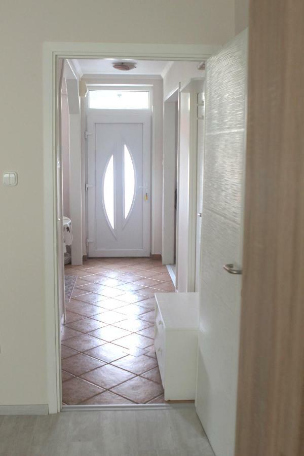 Strandfuerdo Apartman Еґер Екстер'єр фото