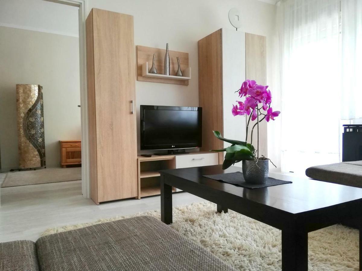 Strandfuerdo Apartman Еґер Екстер'єр фото